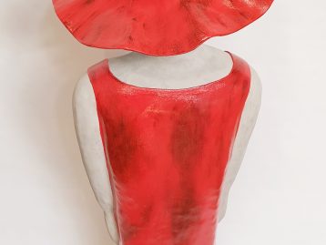 Skulptur – „LADY IN RED“
